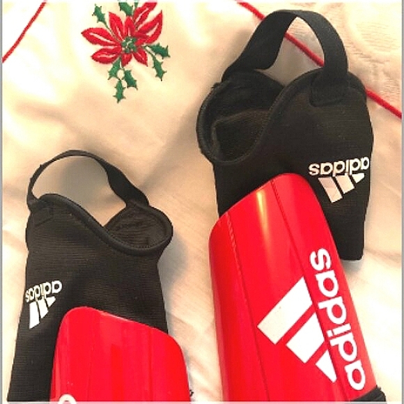 Adidas Red & Black Soccer Shin Guards (YM) - Picture 5 of 8
